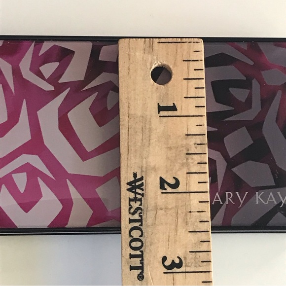MARY KAY Limited Edition Gift Box - Brand New - Picture 16 of 16